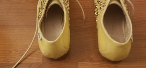 New women's shoes with lace - Picture 3 of 8